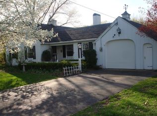 10179 Johnnycake Ridge Rd, Concord Township, OH 44077