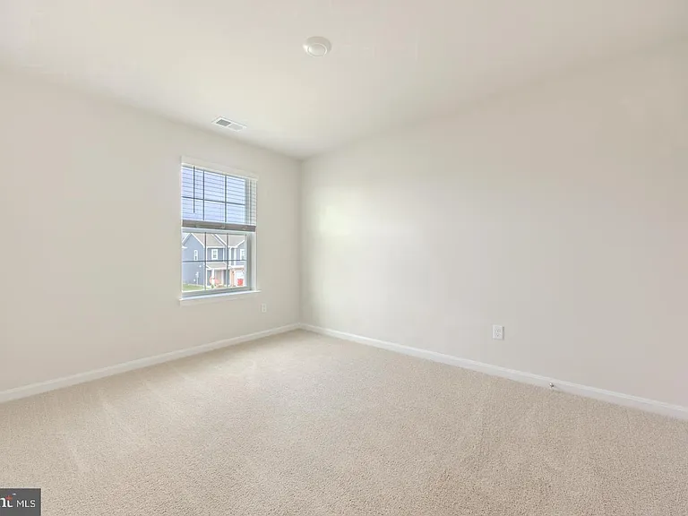 110 Charing Cross Dr — Photo 15