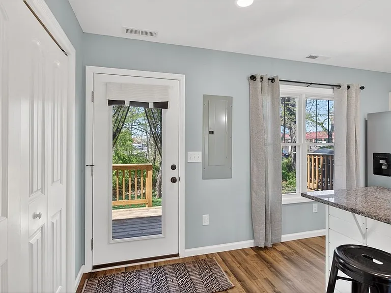 135 Swallow Dr — Photo 21