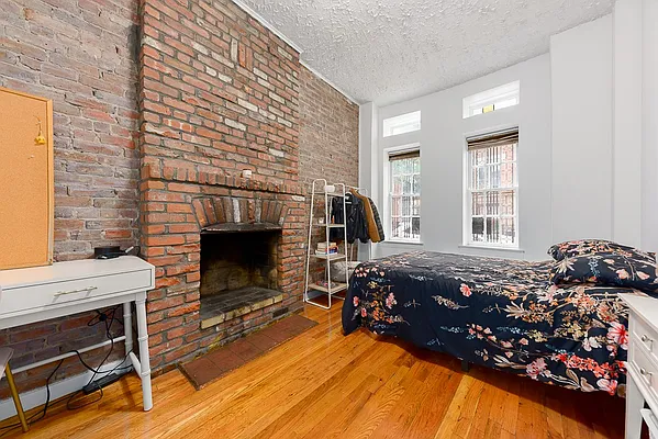 Rented by Keller Williams NYC | media 7