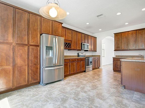 3rd image of 734 Bella Vida Blvd