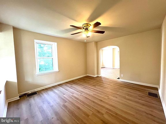 2nd image of 617 3rd St