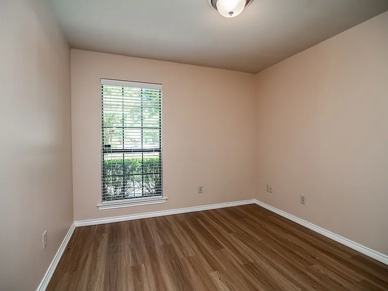 3624 Amanda Cir — Photo 16