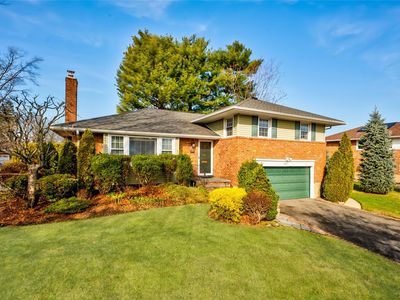 2001 Wellington Court, Westbury, NY, 11590