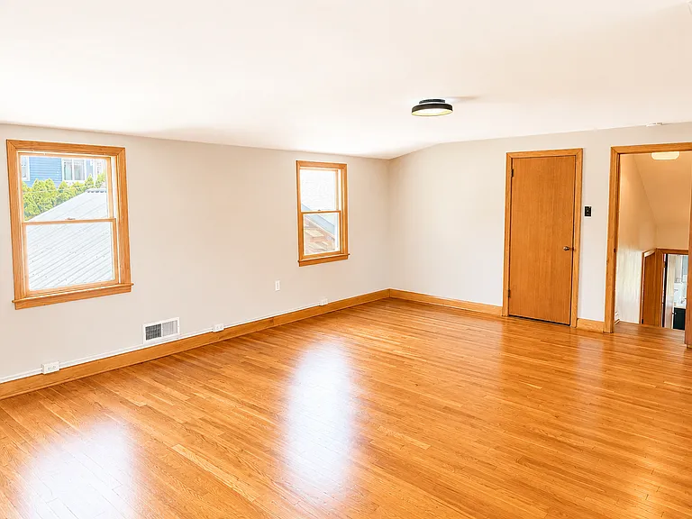 472 Kiwanis Ave — Photo 8