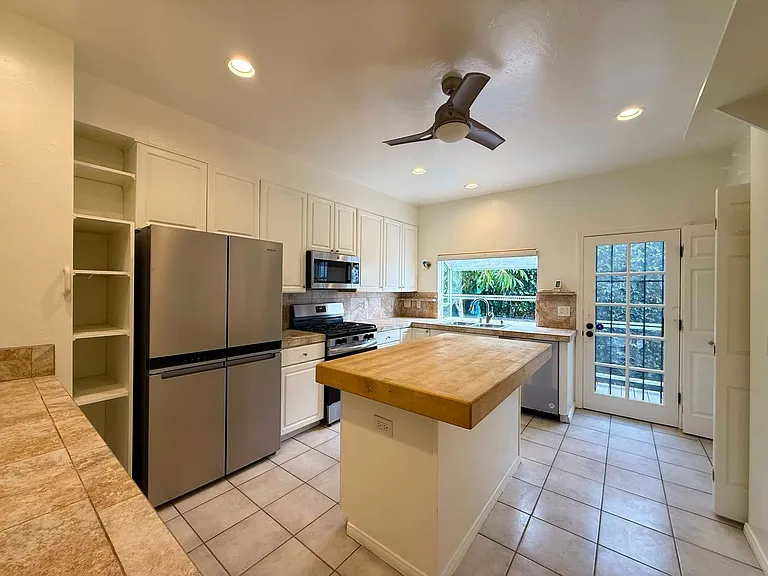 4640 Muir Ave — Photo 7