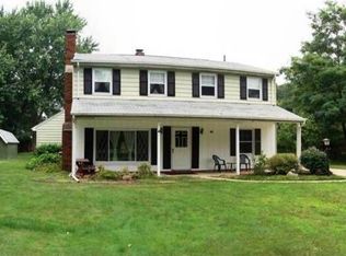 25125 Highland Rd, Richmond Heights, OH 44143