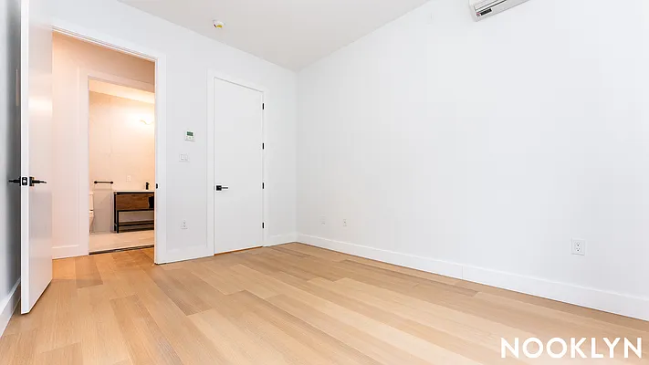 Rented by Nooklyn NYC LLC | media 12