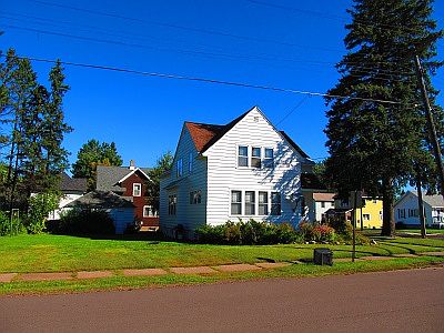 1st image of 601 N Lake St