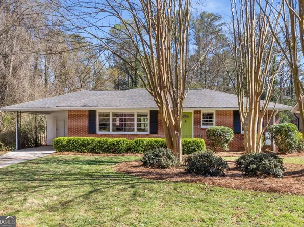 2477 Hunting Valley Dr, Decatur, GA 30033