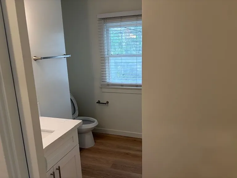 Walnut Properties — Photo 9