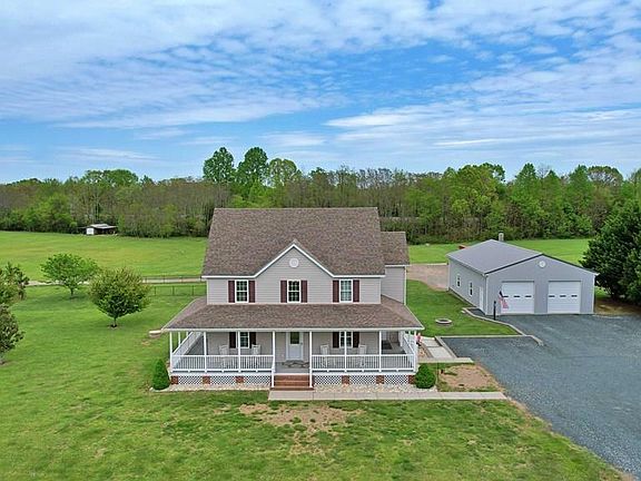 2nd image of 275 Spruce Dr