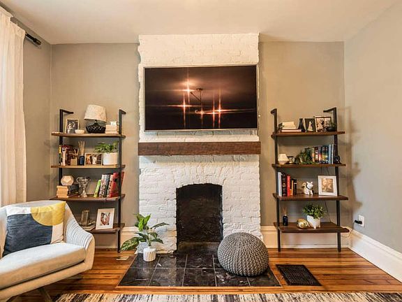 3rd image of 371 Wilber Ave #371