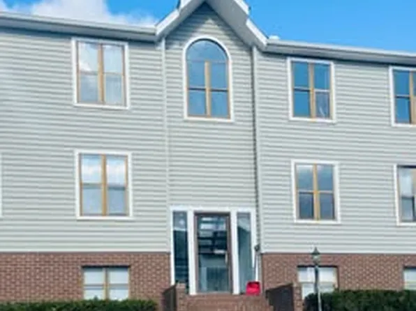 270 McCullough St APT 1, Morgantown, WV 26505