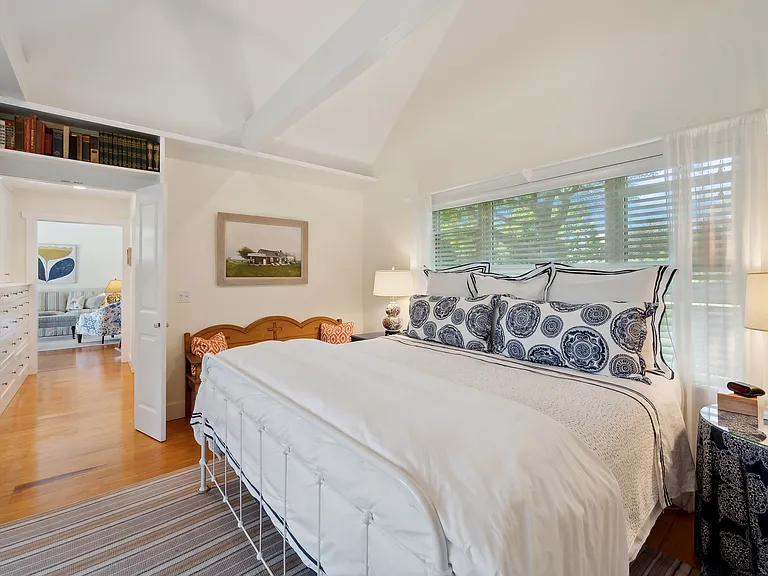 43 Greenleaf Ln — Photo 16