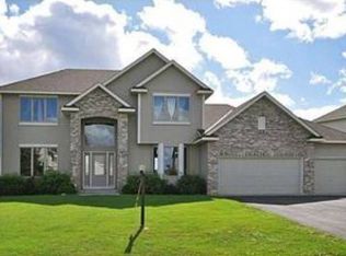 721 4th St NW, Forest Lake, MN 55025