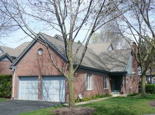 13 Southgate Ct, Burr Ridge, IL 60527