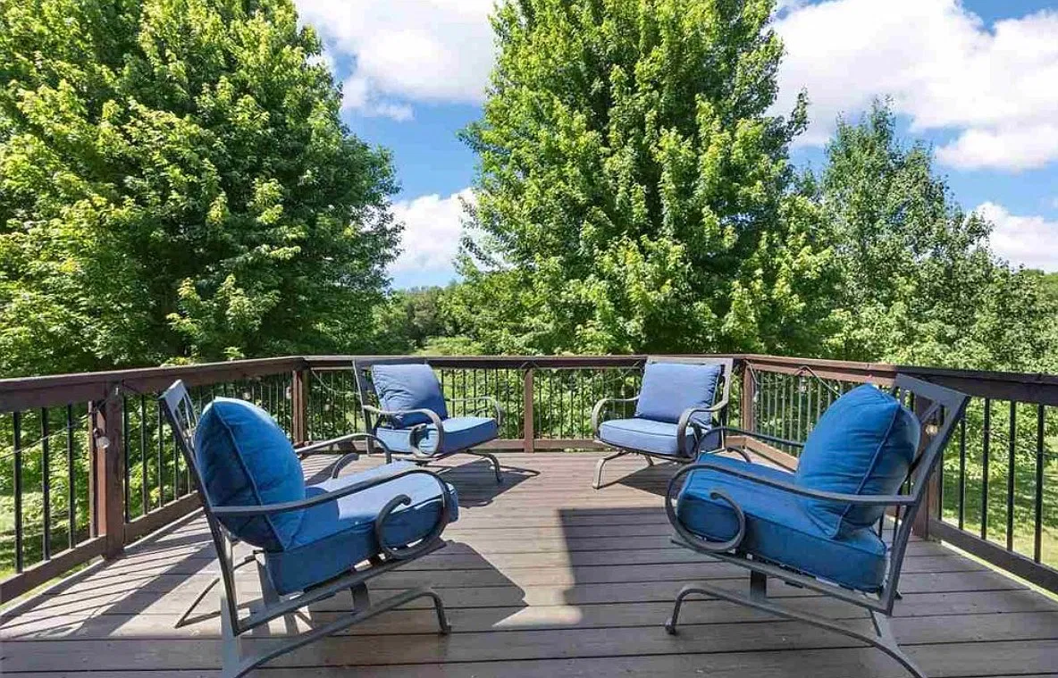 4 bed, 2138 sqft, $1,200 — Photo 3