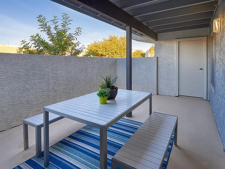 Chandler Meadows Furnished Apartments — Photo 8