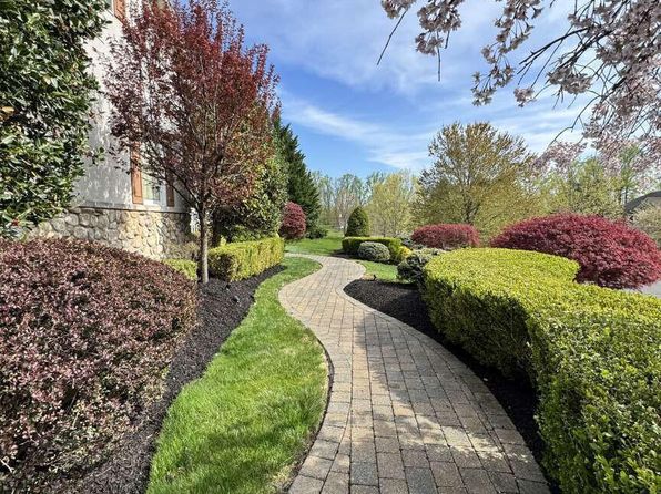 709 Montana Drive, Morganville, NJ 07751