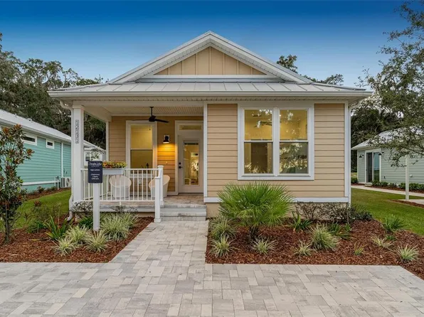 12131 Grand Oak Ln, Oxford, FL 34484