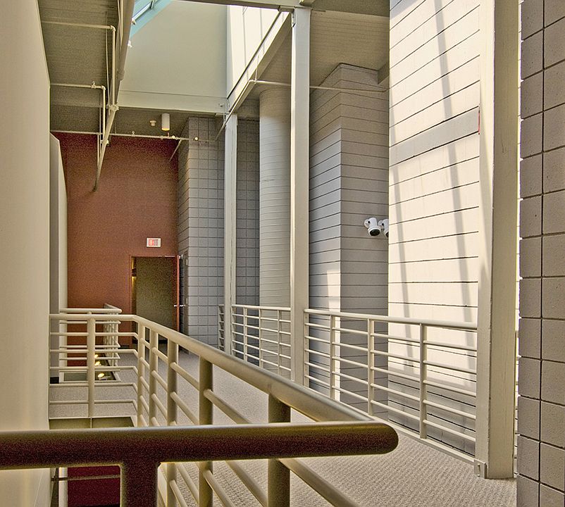1st image of 900 Farnam St APT 503