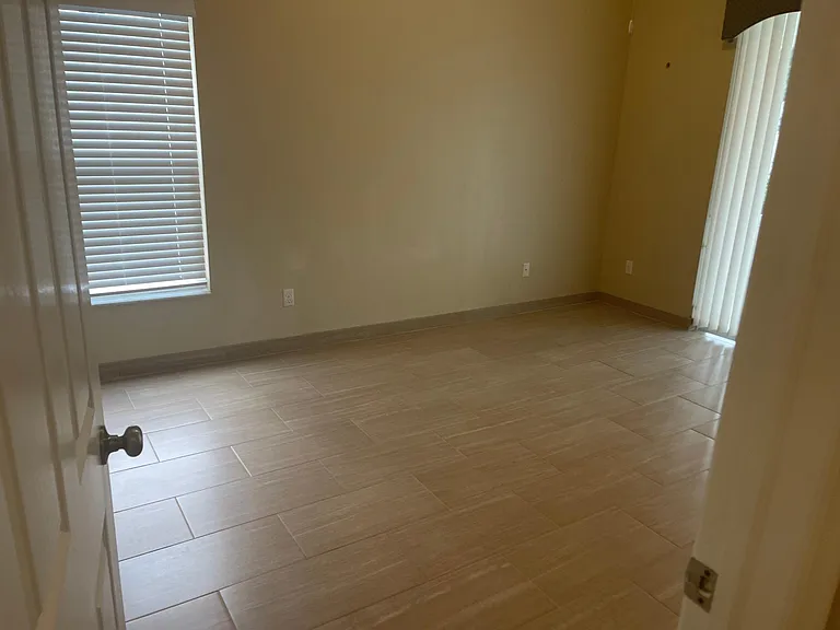 8919 Hannigan Ct — Photo 23