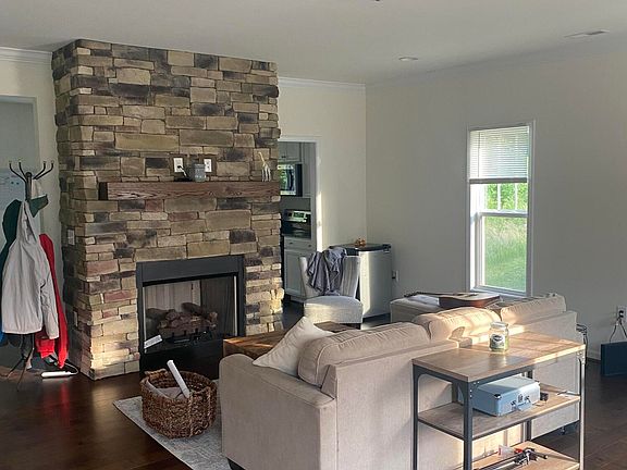 3rd image of 4251 Hannah Belle Way
