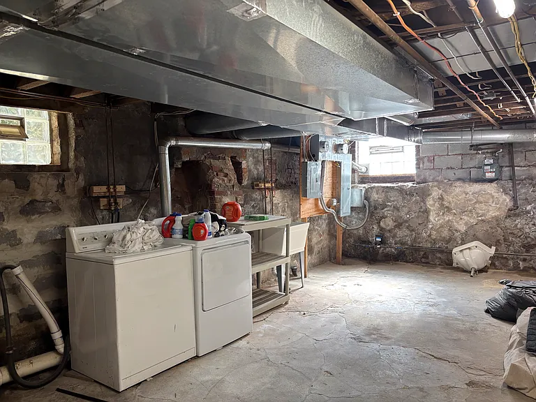 997 N Marshall St #1 — Photo 15