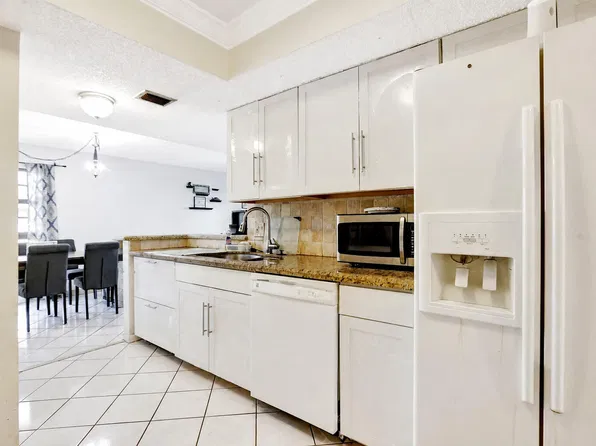 5570 NW 44th Street #518a, Lauderhill, FL 33319