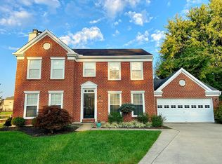 3695 Treeline Ct, Amelia, OH