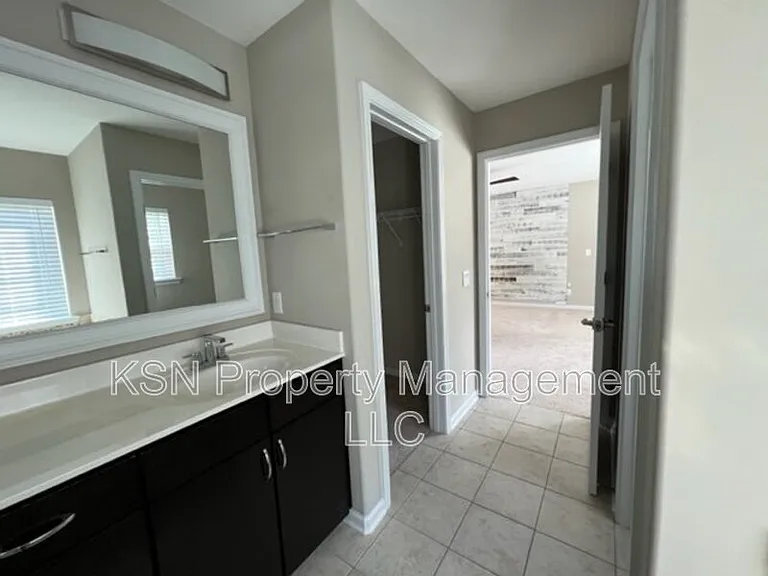 148 Tahoe Dr — Photo 35
