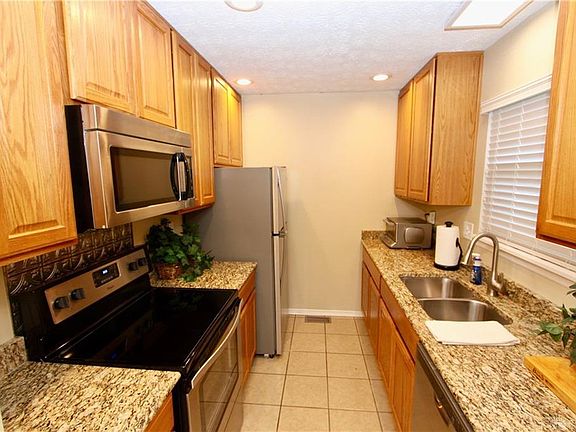4th image of 7757 Brams Hill Dr