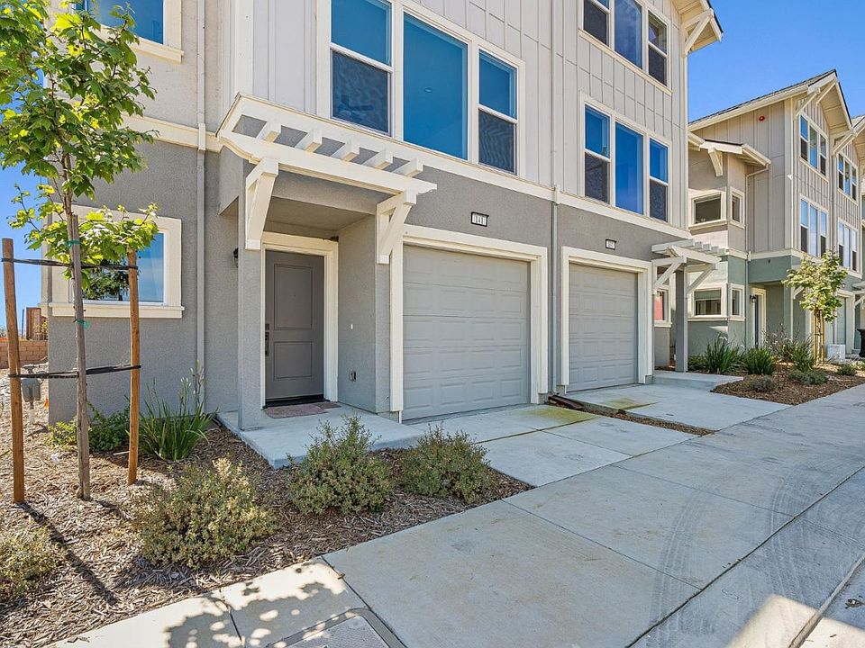 1st image of 141 Skyline Vista Way