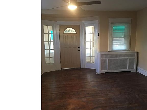 4th image of 6017 Elmwood Ave