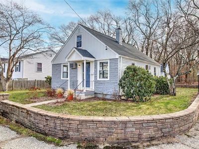 3 Annette Ave, Pawtucket, RI, 02861