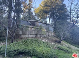 14807 Round Valley Dr, Sherman Oaks, CA 91403