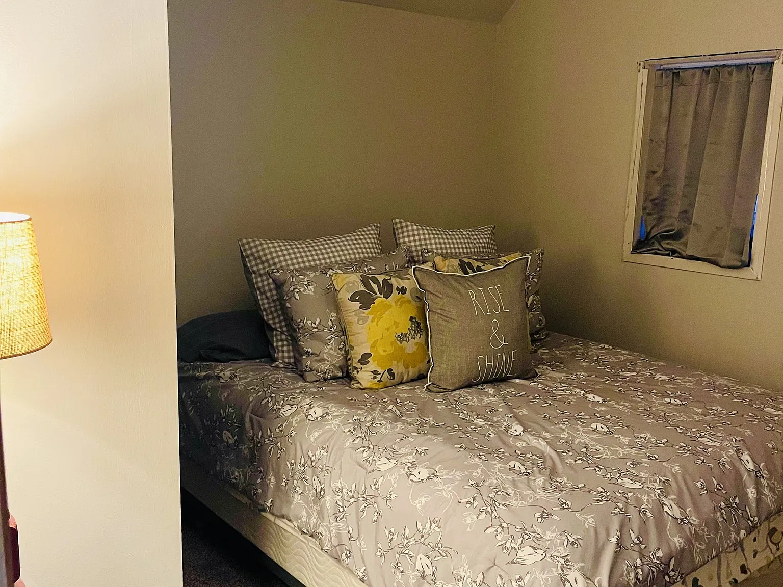 3 bed, 1000 sqft, $1,550 — Photo 3