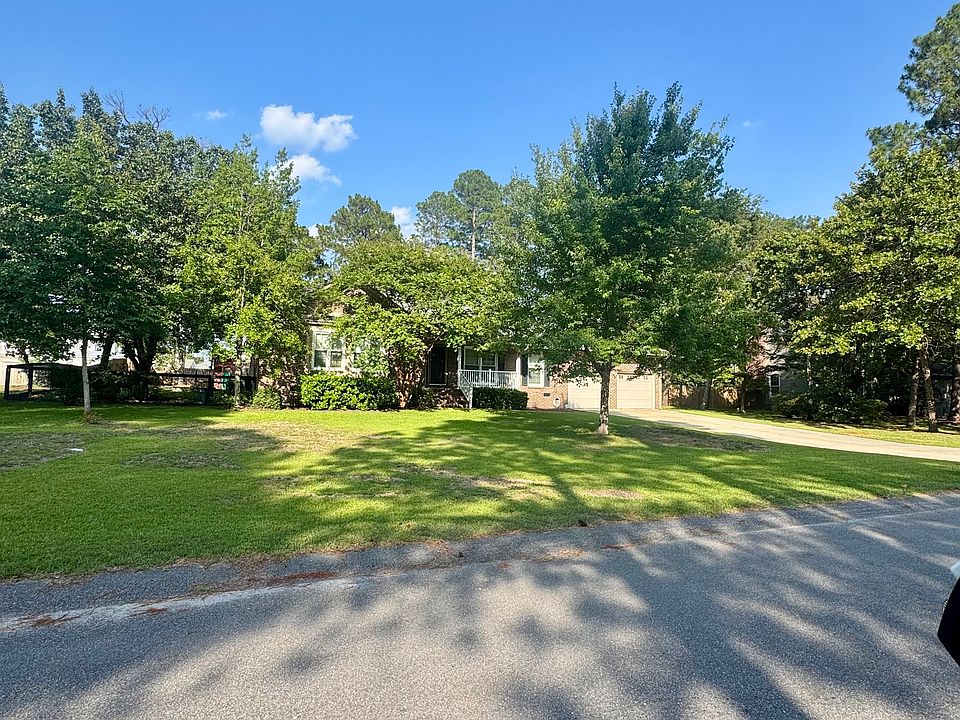 1st image of 7562 Firethorn Dr