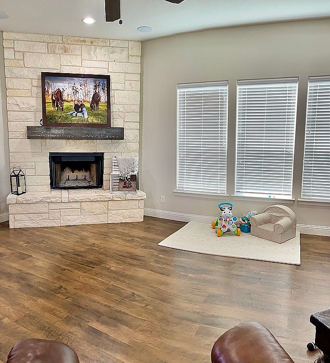 1st image of 609 Joy Ct