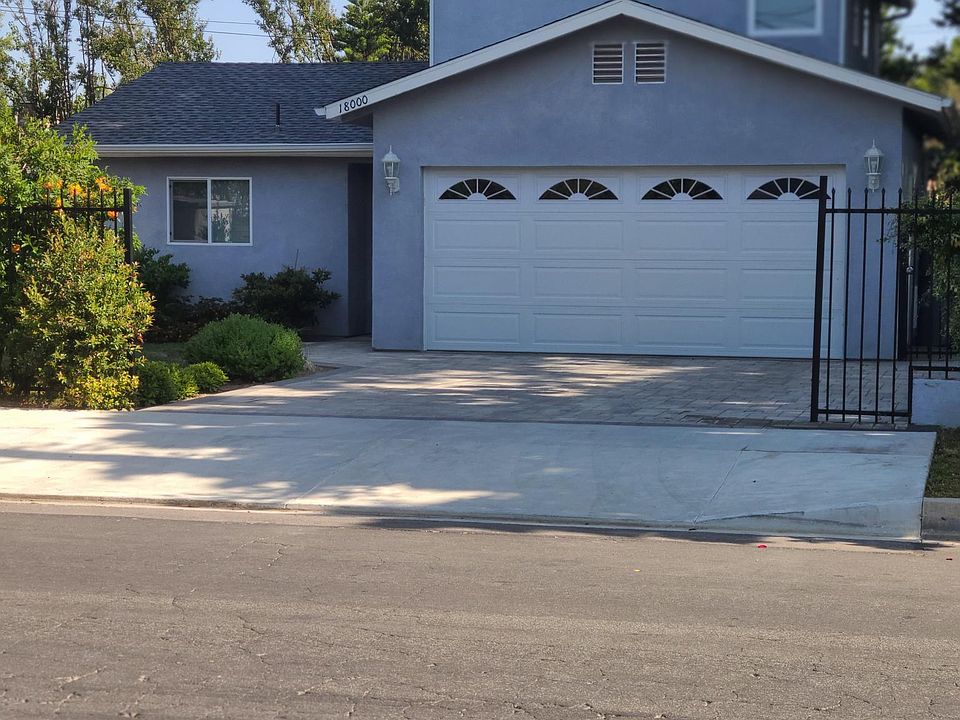 1st image of 18000 Rayen St