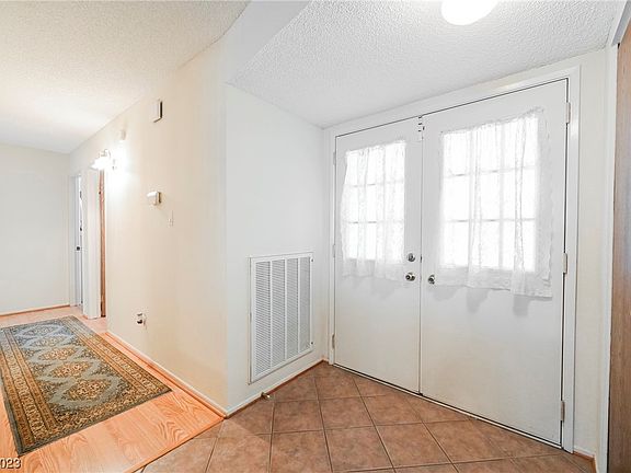 5th image of 4222 Tarkin Ave