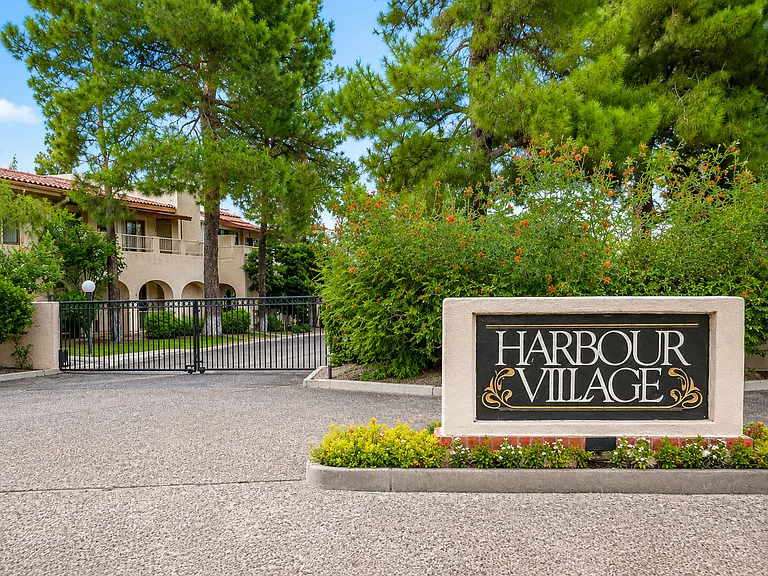 5200 S Lakeshore Dr #128 — Photo 9