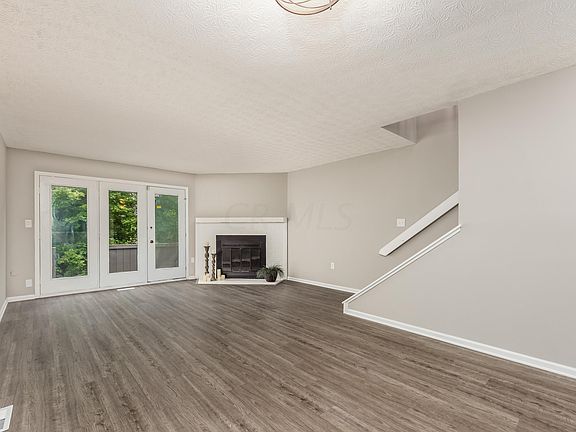 4th image of 7182 Springdale Dr