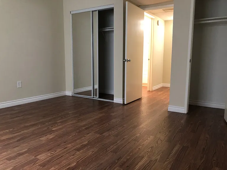 Riverside Terrace Apartments — Photo 39