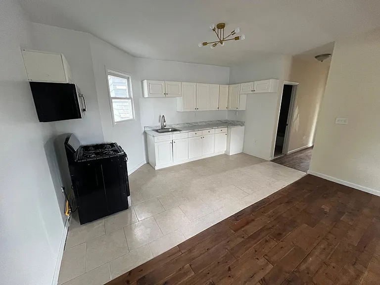 828 S 15th St #3R — Photo 7