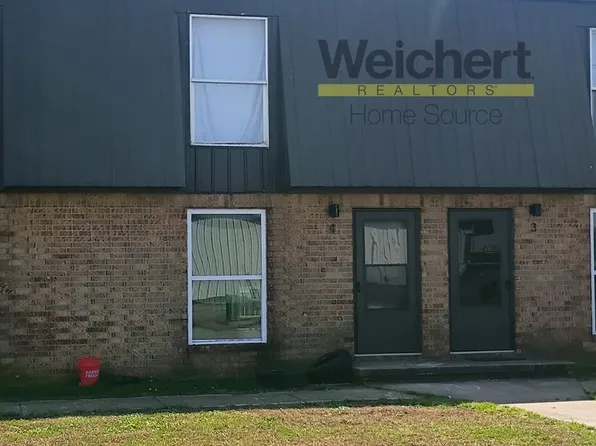 Townhouses, 513 N 14th St #4, Paragould, AR 72450
