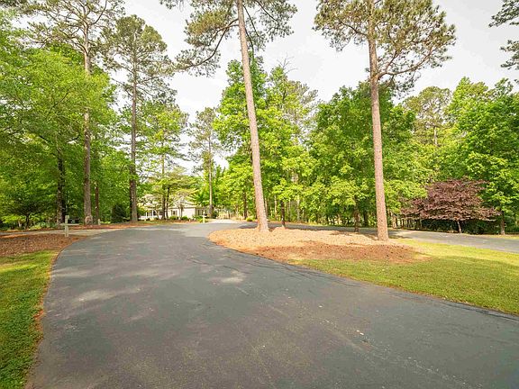 4th image of 1080 Planters Ln