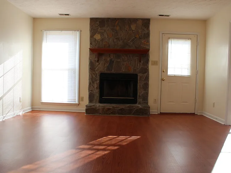 7805 Gallant Ridge Dr — Photo 7
