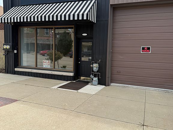 2nd image of 918 1st St